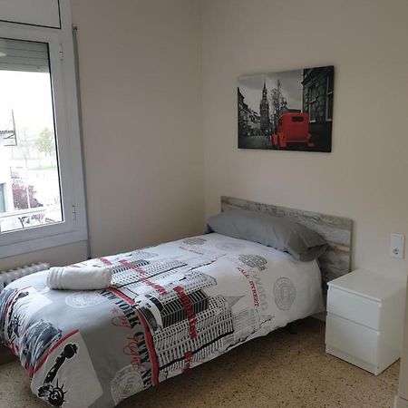 Excel.Lent Pis/Ubicacio Amb Parking Apartment Вик Екстериор снимка